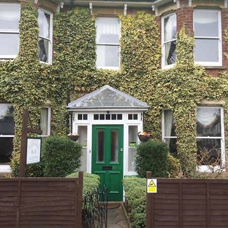 Netley Guest House 판버러 외부 사진