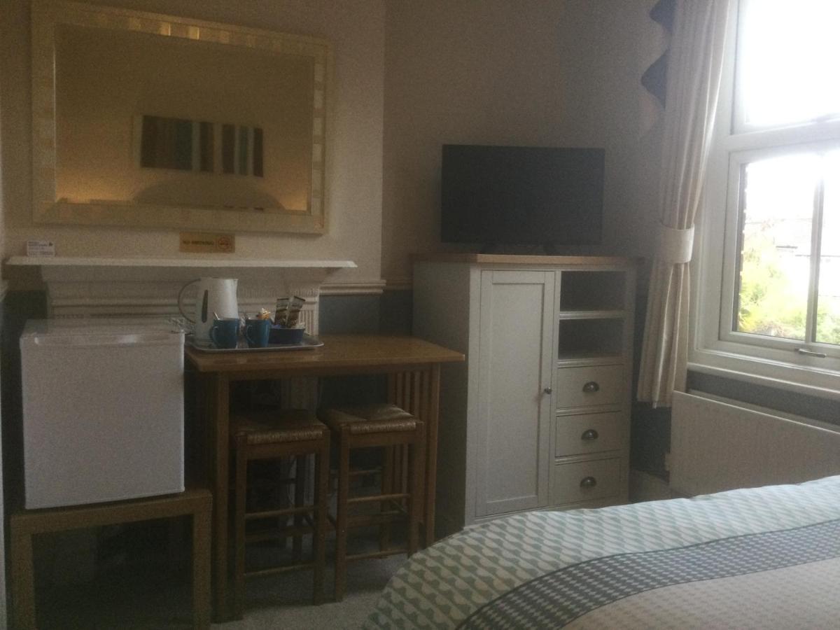 Netley Guest House 판버러 외부 사진