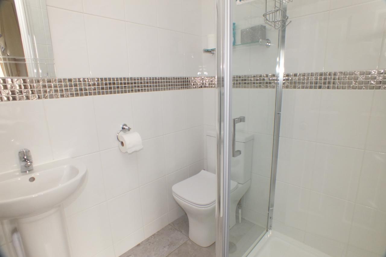 Netley Guest House 판버러 외부 사진
