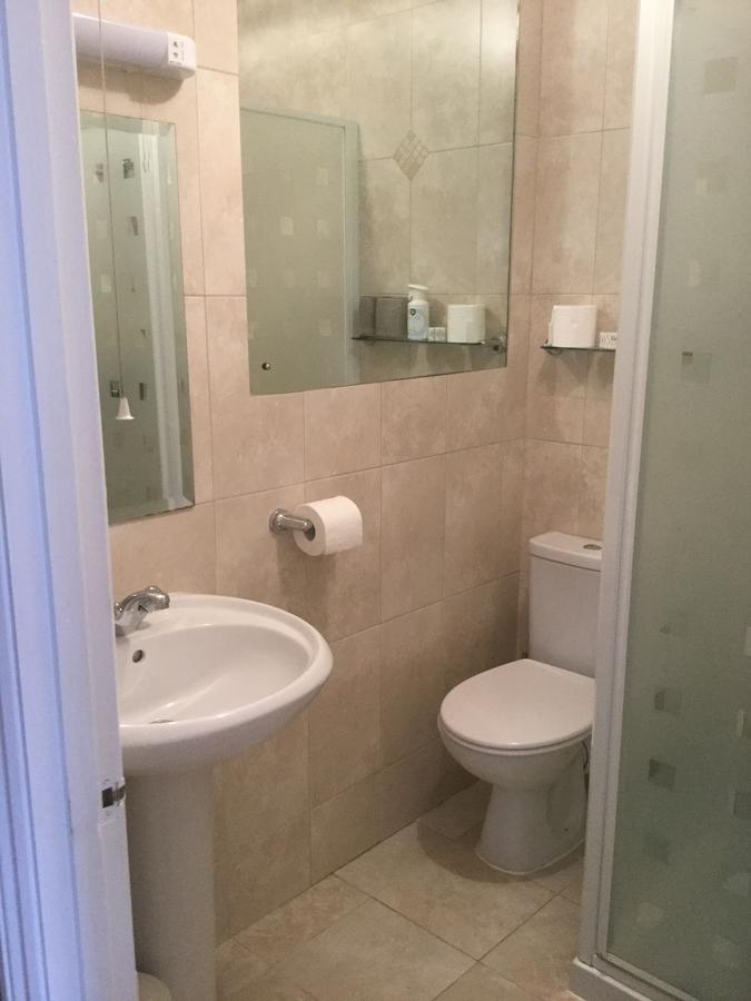 Netley Guest House 판버러 외부 사진
