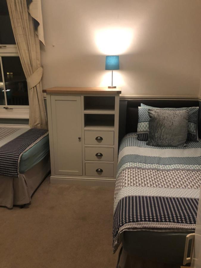 Netley Guest House 판버러 외부 사진