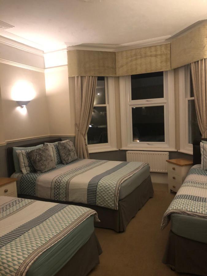 Netley Guest House 판버러 외부 사진